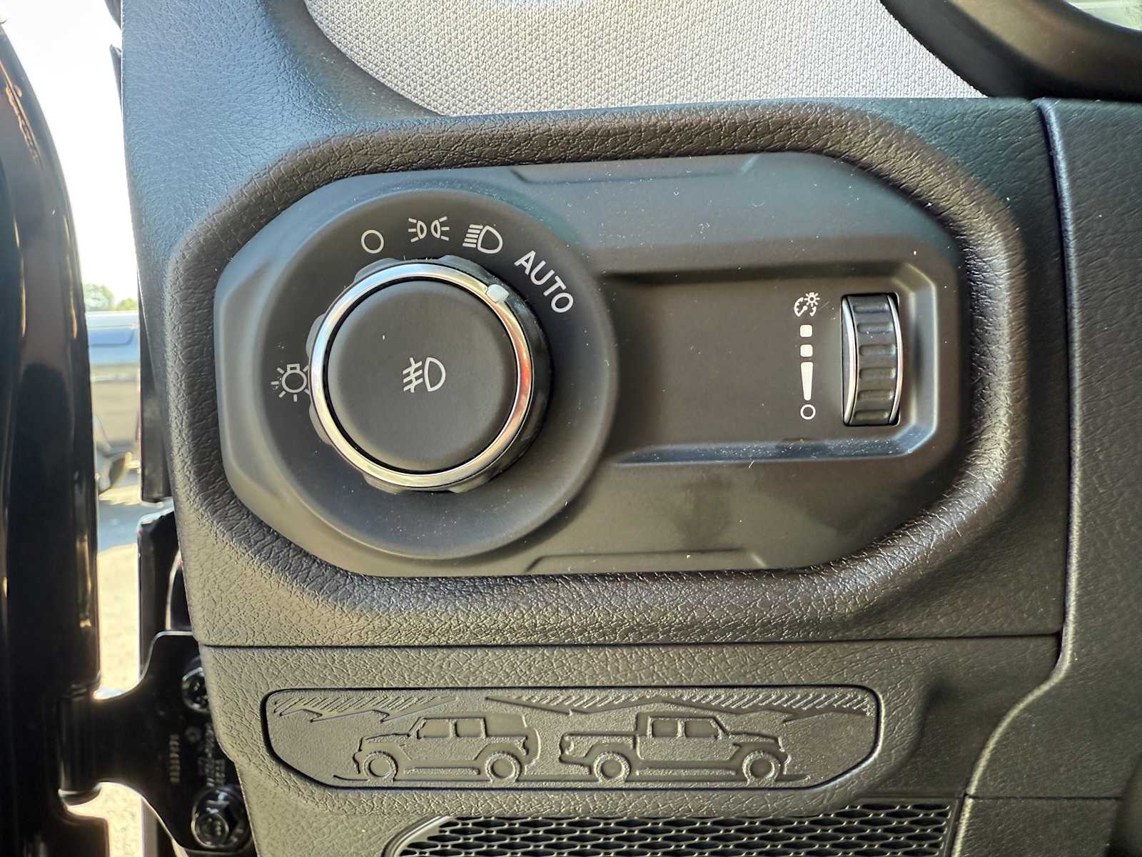 2024 Jeep Wrangler Willys photo 14