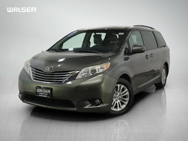 2012 Toyota Sienna XLE's photo