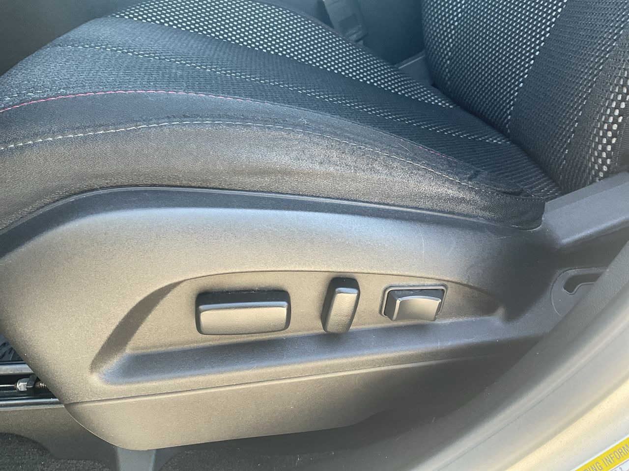 2016 Chevrolet Equinox LT photo 12
