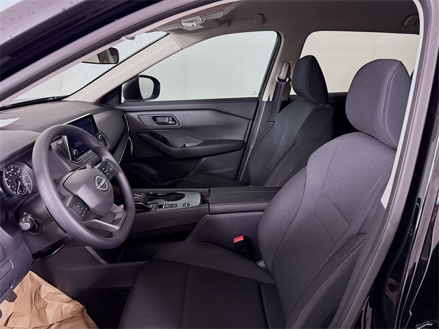 2025 Nissan Rogue S photo 5