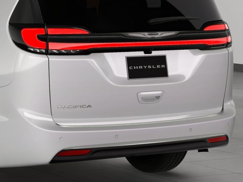 2026 Chrysler Pacifica photo 15