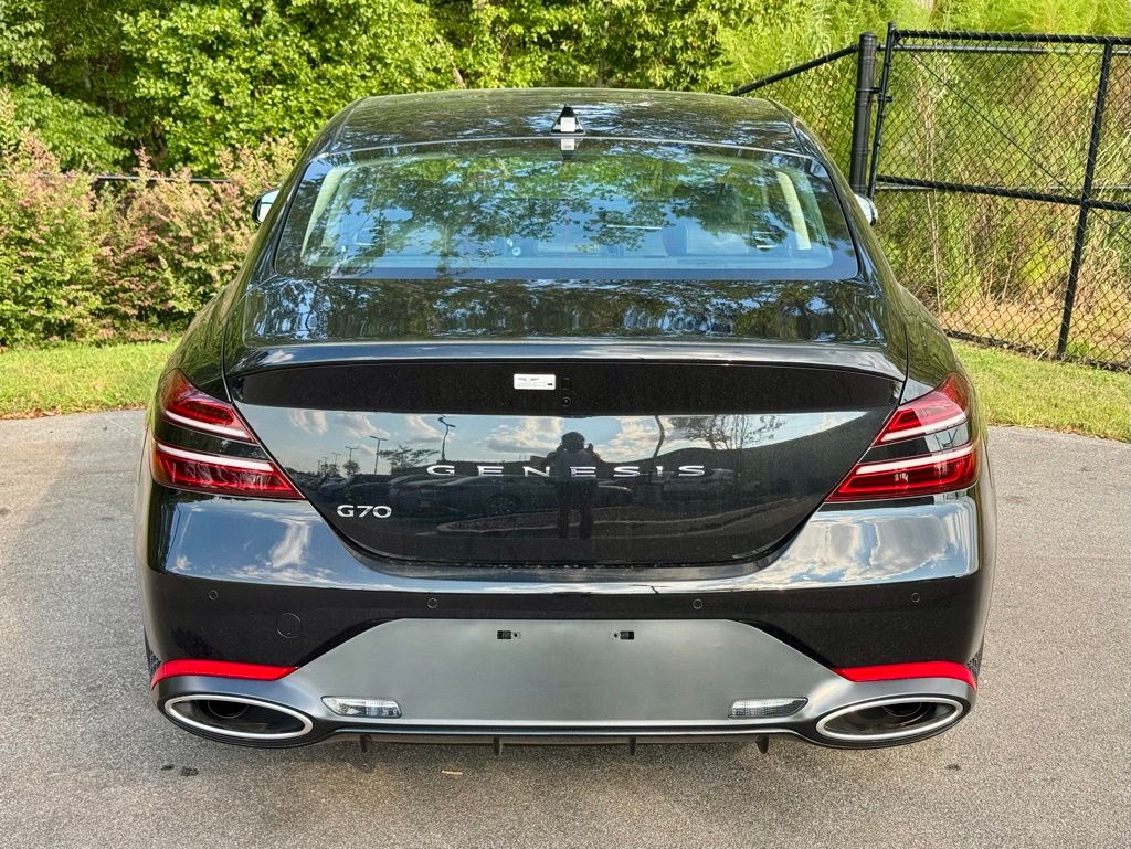2026 Genesis G70 2.5T Prestige photo 12