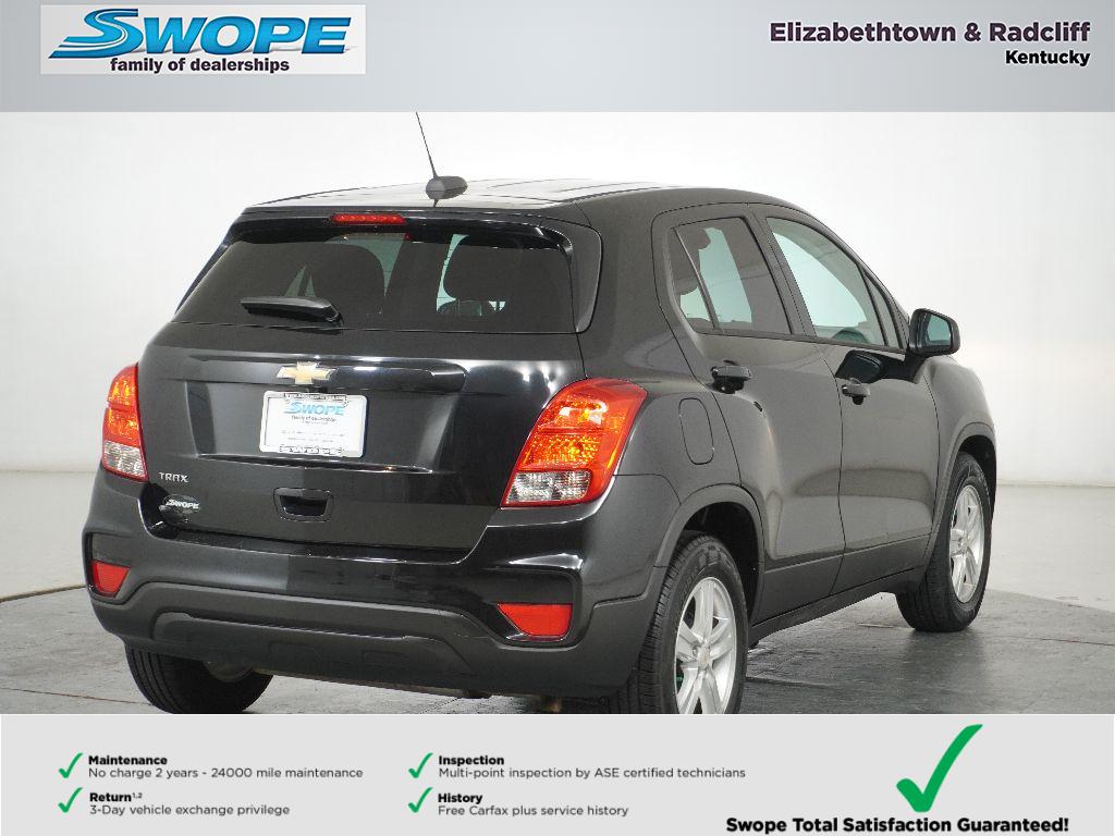 2020 Chevrolet Trax LS photo 3