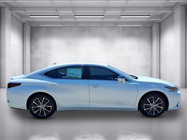 2025 Lexus ES 350 photo 2