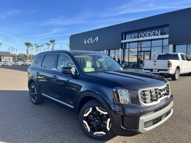 2025 Kia Telluride S's photo