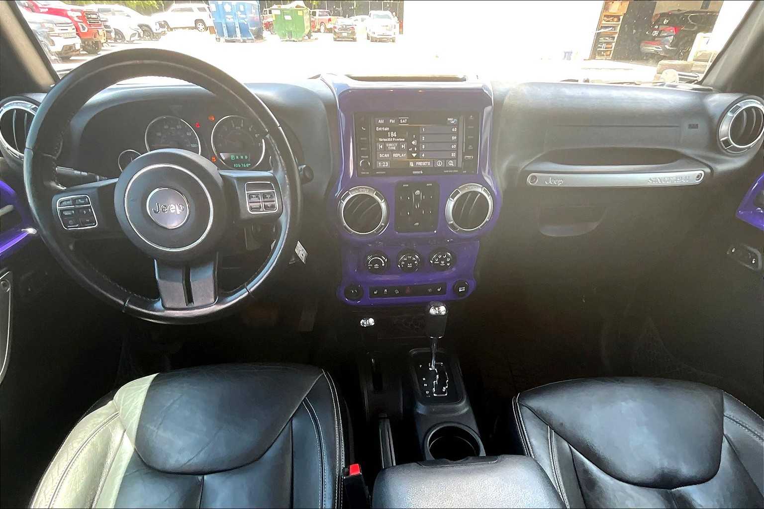 2015 Jeep Wrangler Unlimited Rubicon photo 14