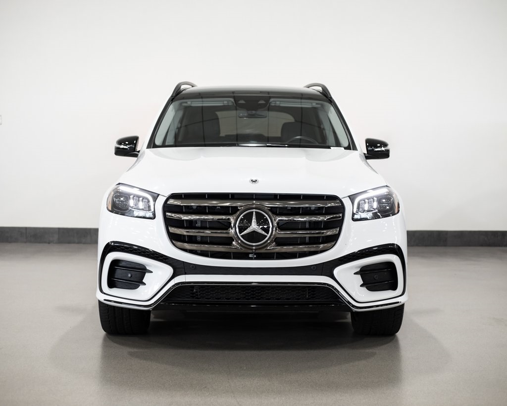 2024 Mercedes Benz GLS 4MATIC 580 photo 2