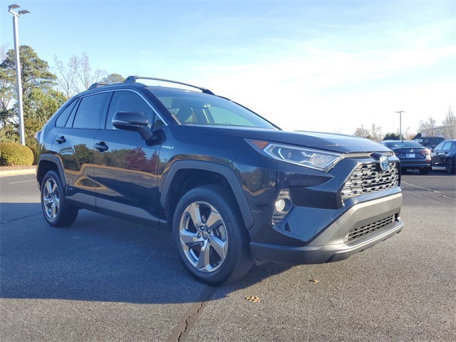 2021 Toyota RAV4 Hybrid XLE Premium photo 2
