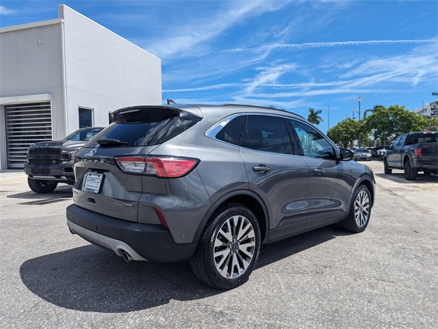 2021 Ford Escape Hybrid Titanium photo 14