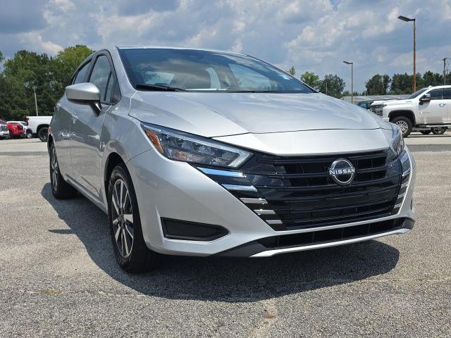 2025 Nissan Versa 1.6 SV photo 7