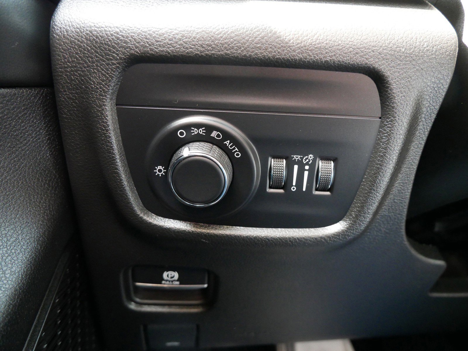 2023 Jeep Grand Cherokee Altitude photo 24