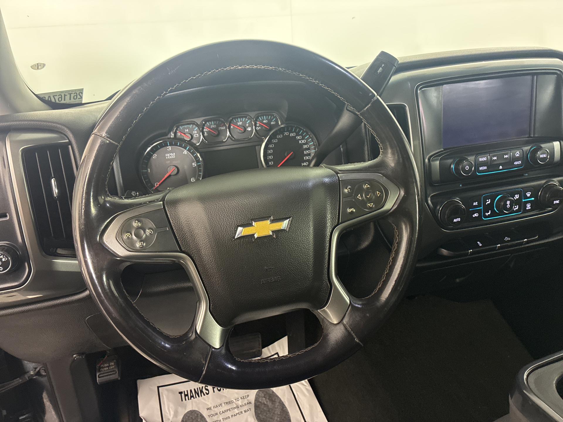 2017 Chevrolet Silverado 1500 LT photo 13