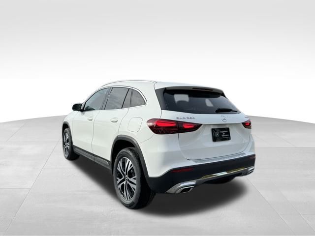 2025 Mercedes Benz GLA 250 4MATIC photo 3