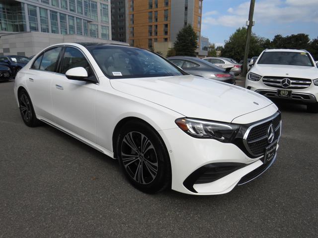 2025 Mercedes Benz E 350 4MATIC photo 5