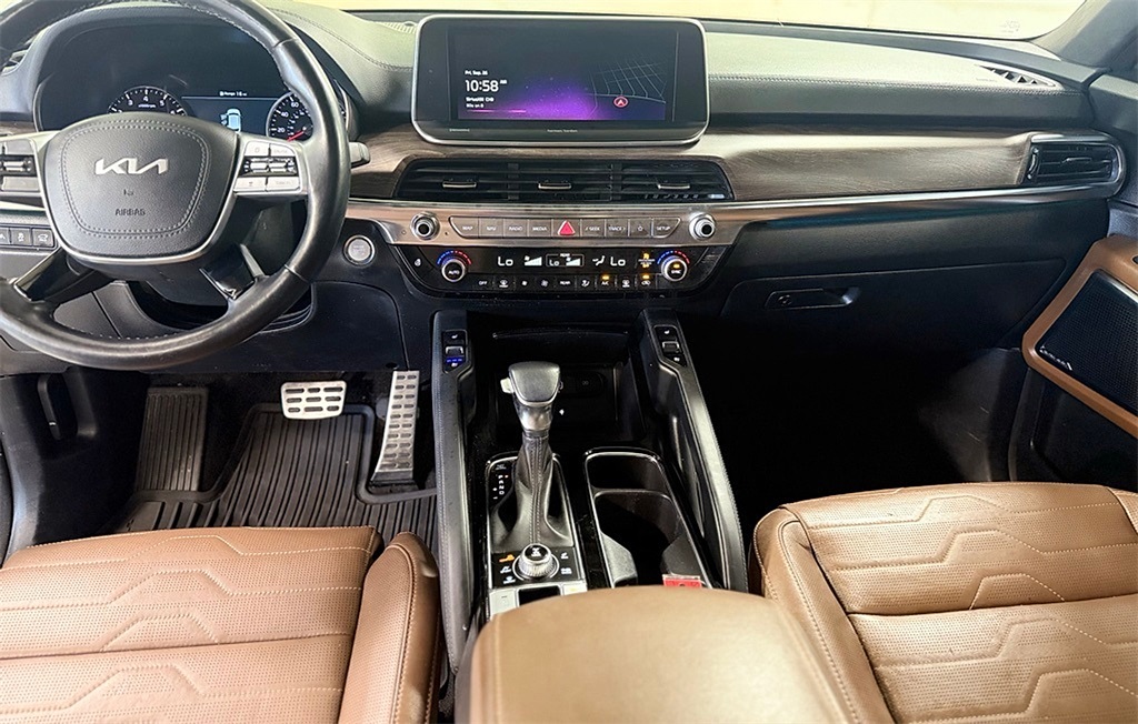 2022 Kia Telluride SX photo 2
