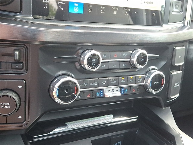 2025 Ford F-350 Lariat photo 12