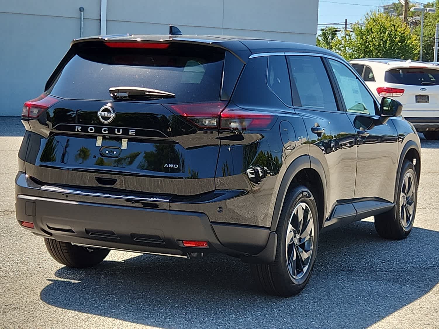 2026 Nissan Rogue SV photo 3
