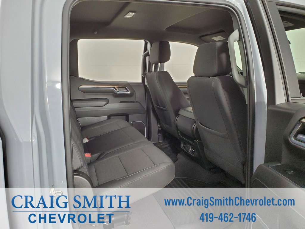 2024 Chevrolet Silverado 1500 LT photo 32