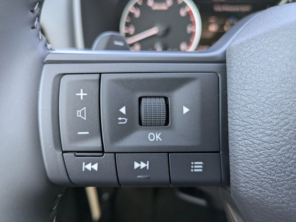 2026 Nissan Rogue SV photo 21