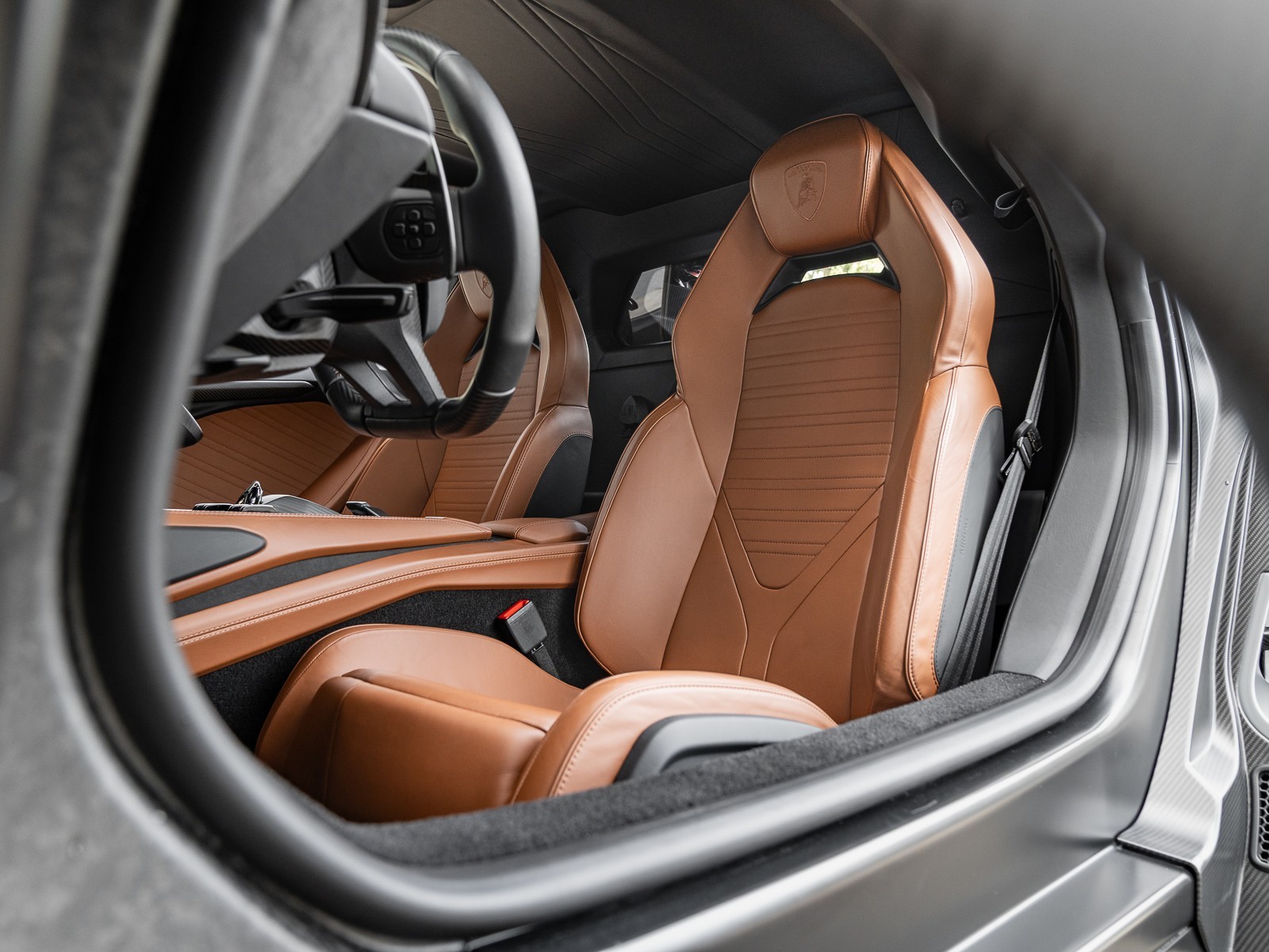 2024 Lamborghini Revuelto photo 4