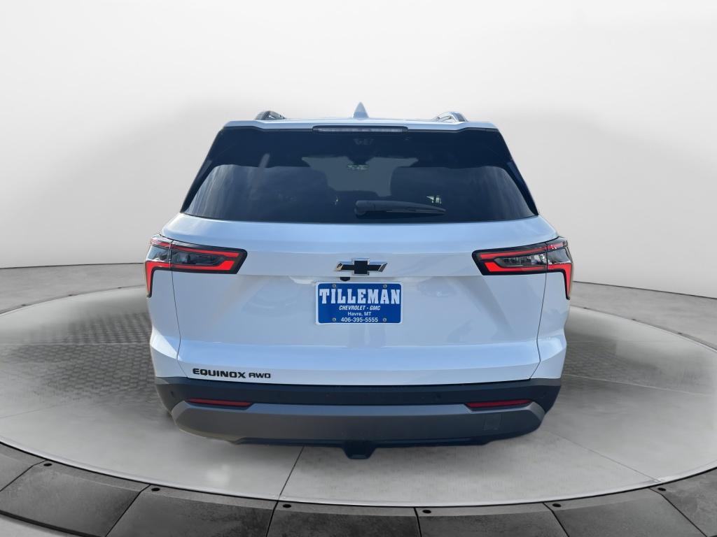 2026 Chevrolet Equinox LT photo 4