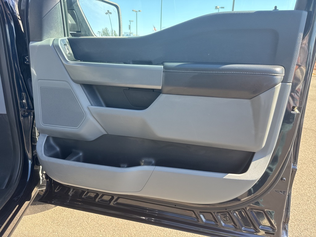 2023 Ford F-150 XLT photo 24