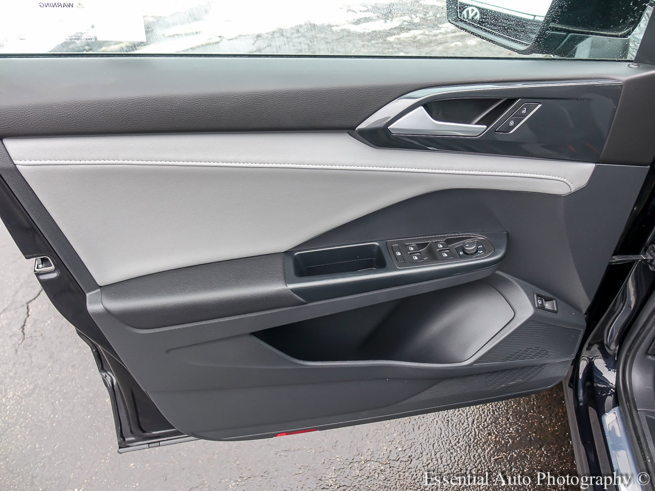 2023 VOLKSWAGEN TAOS - Image 19