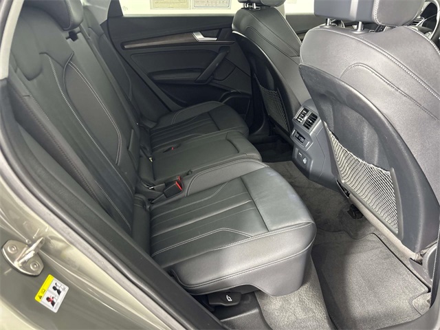 2024 Audi Q5 45 S line Premium photo 7