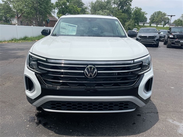 2025 Volkswagen Atlas Peak Edition SE Technology photo 26
