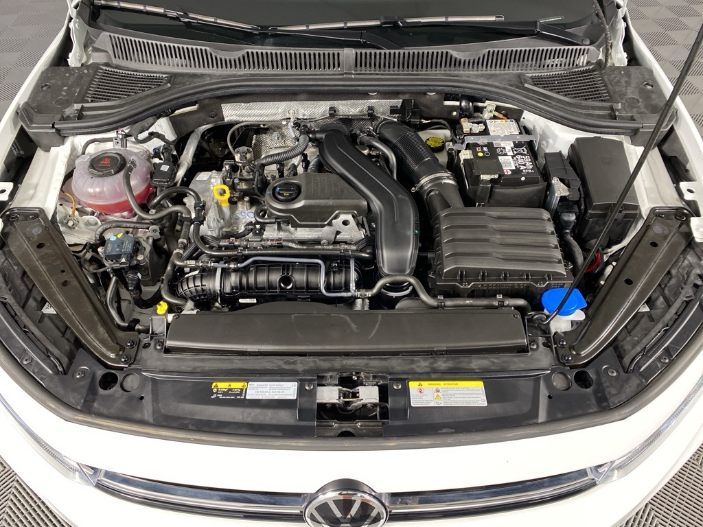2025 Volkswagen Jetta 1.5T Sport photo 3