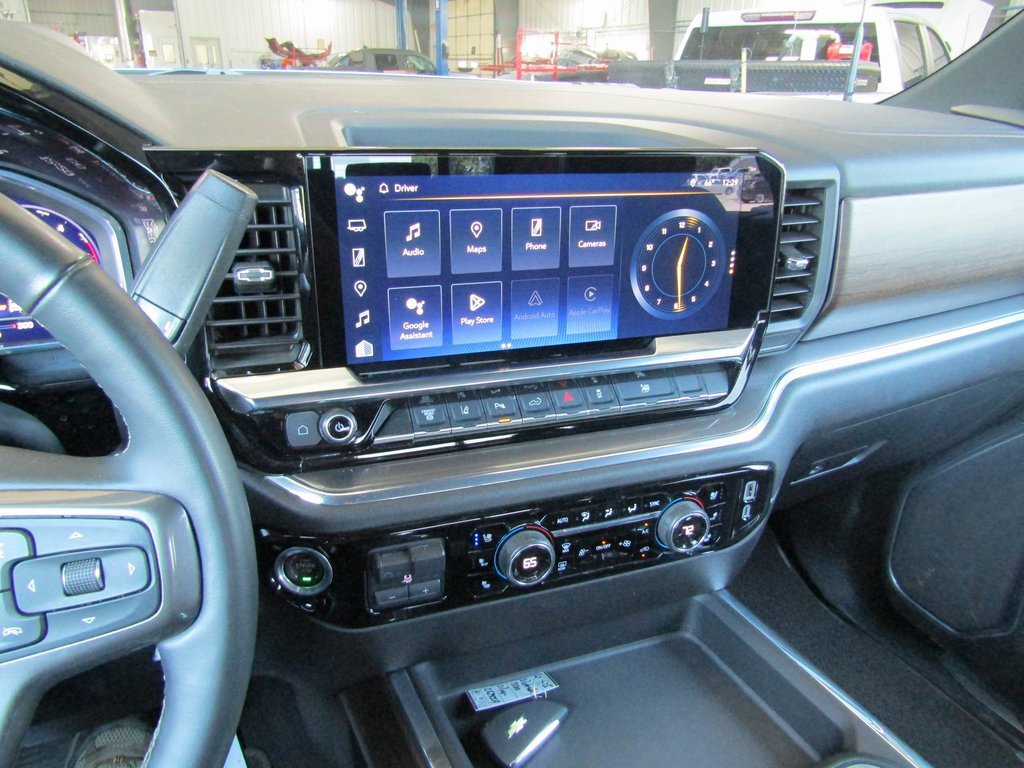 2025 Chevrolet Silverado 3500HD High Country photo 31