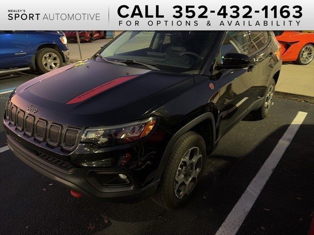 2022 Jeep Compass Trailhawk's photo