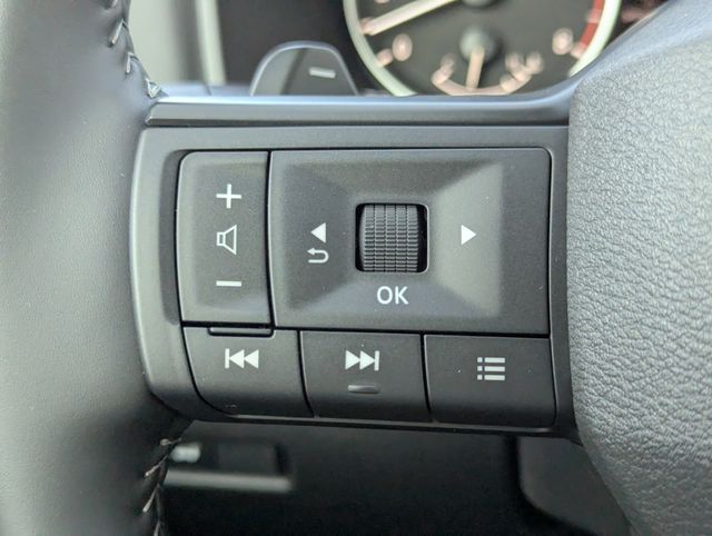 2026 Nissan Rogue SV photo 23