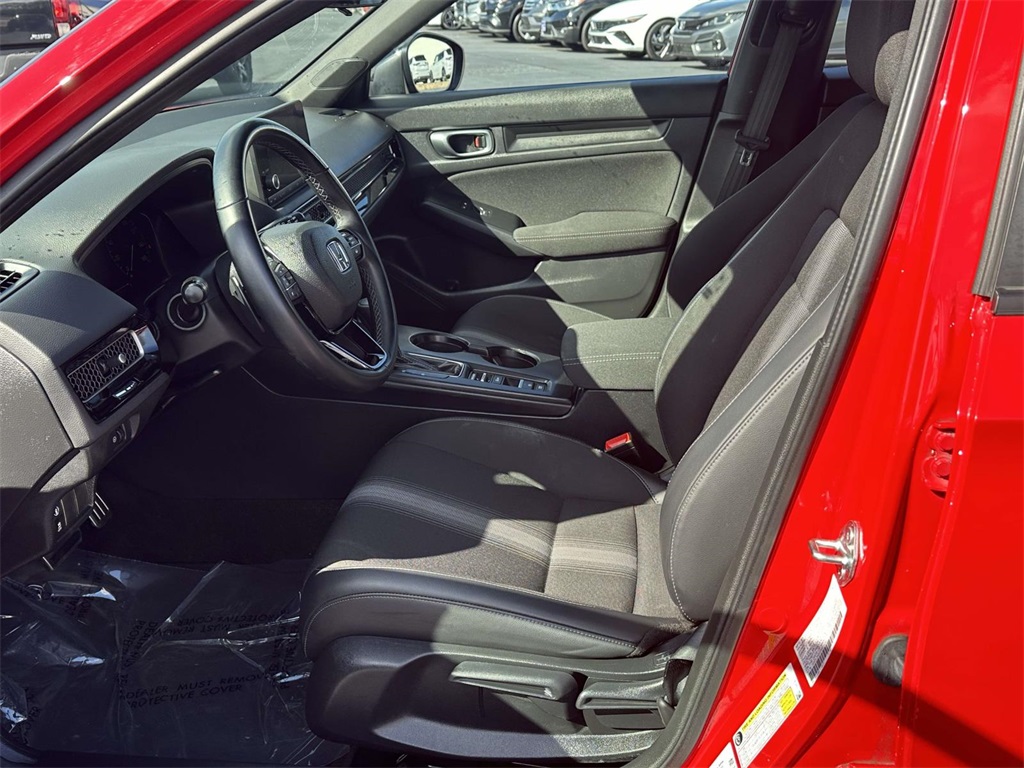 2023 Honda Civic Hatchback Sport photo 4