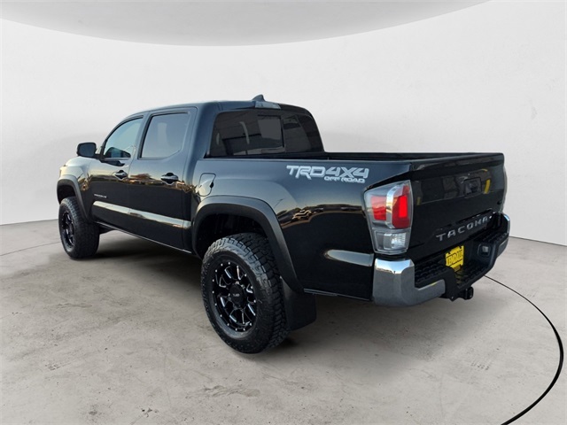 2021 Toyota Tacoma TRD Off-Road photo 3