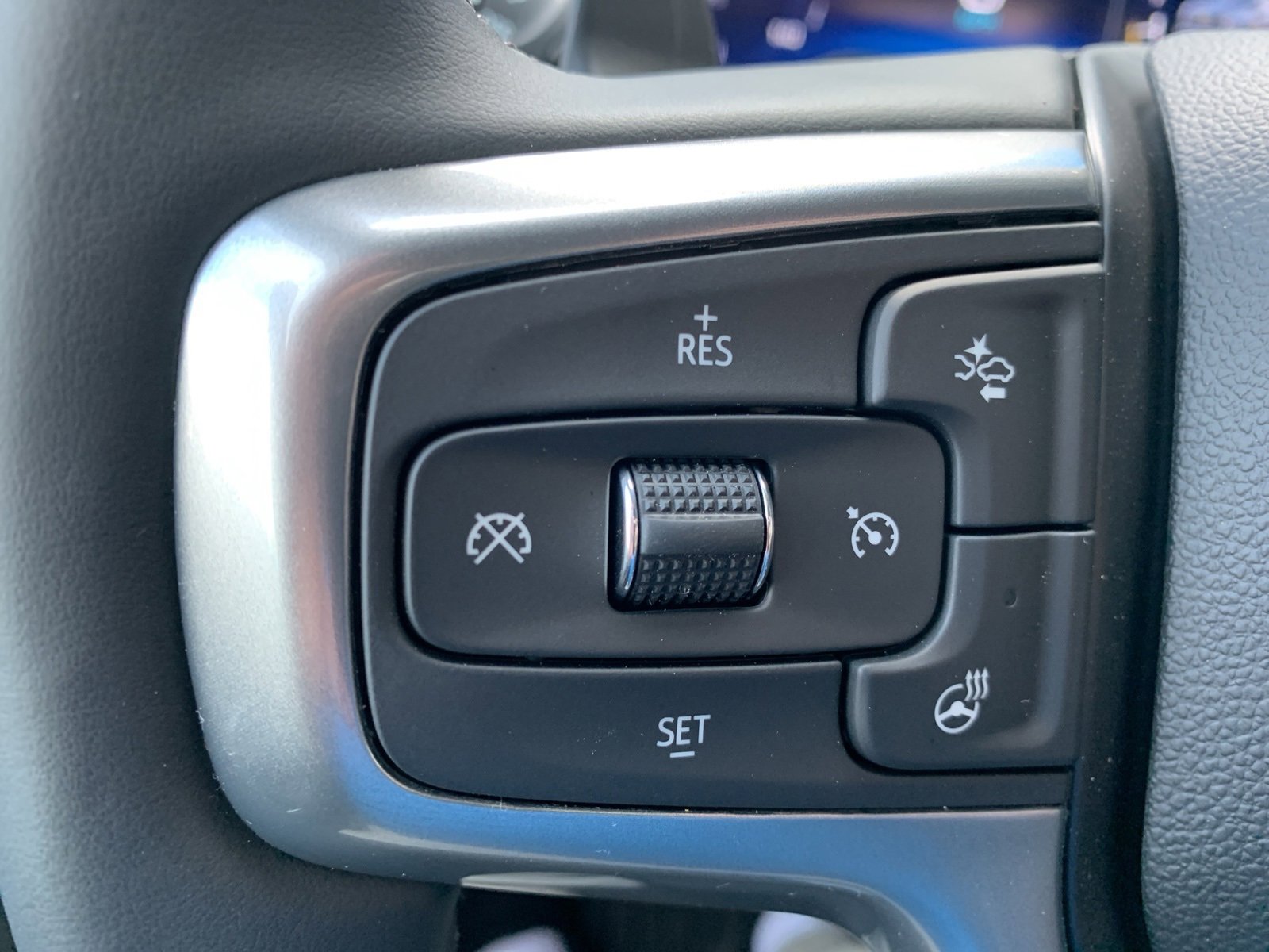 2025 Chevrolet Silverado 1500 LTZ photo 32
