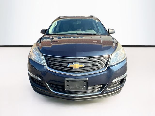 2016 Chevrolet Traverse LS photo 2