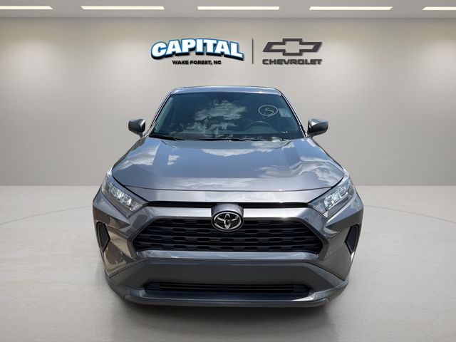 2022 Toyota RAV4 LE photo 8