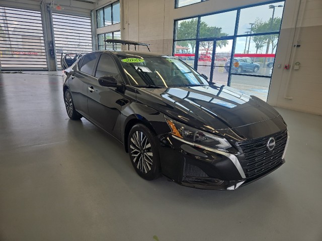 Used 2023 BLACK Nissan 2.5 SV image 3