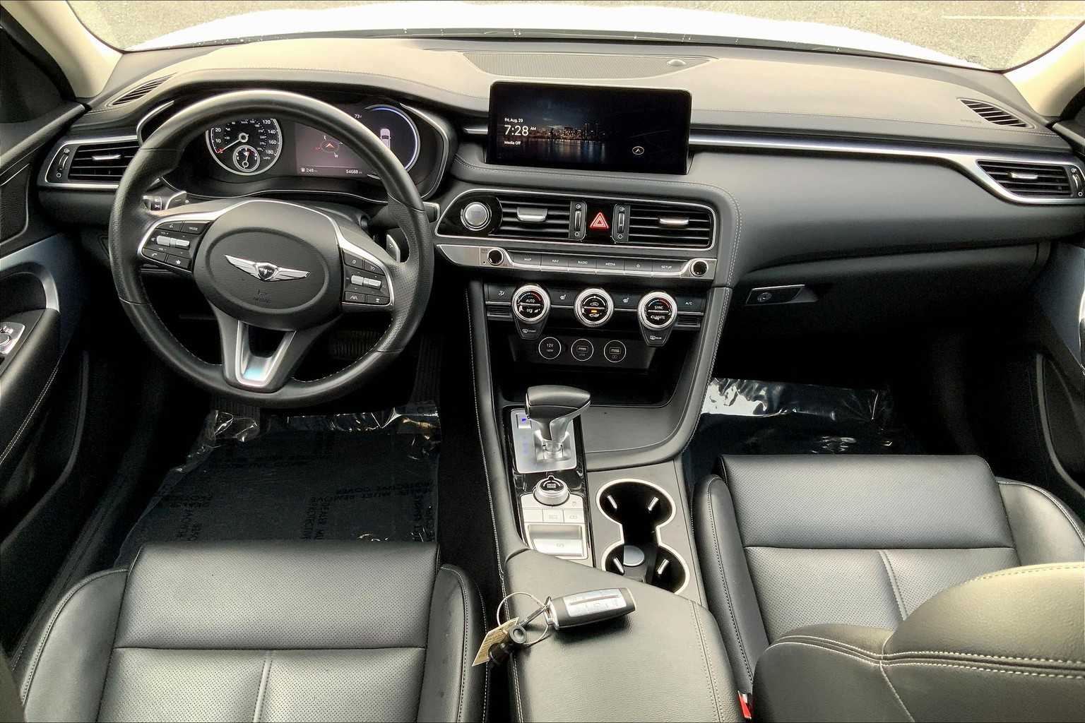 2023 Genesis G70 2.0T Sport Prestige photo 13