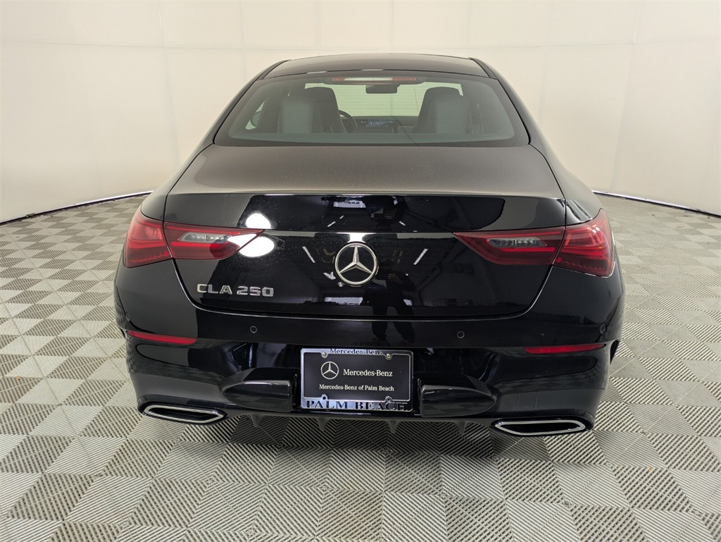 2025 Mercedes Benz CLA 250 photo 4