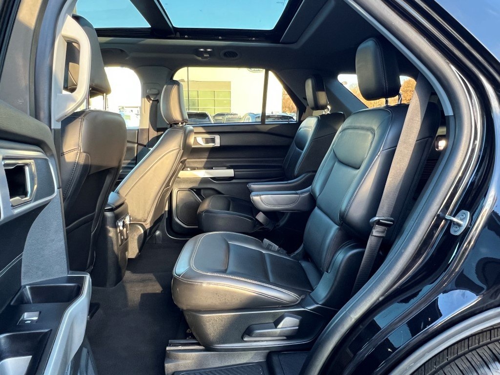 2022 Ford Explorer XLT photo 4