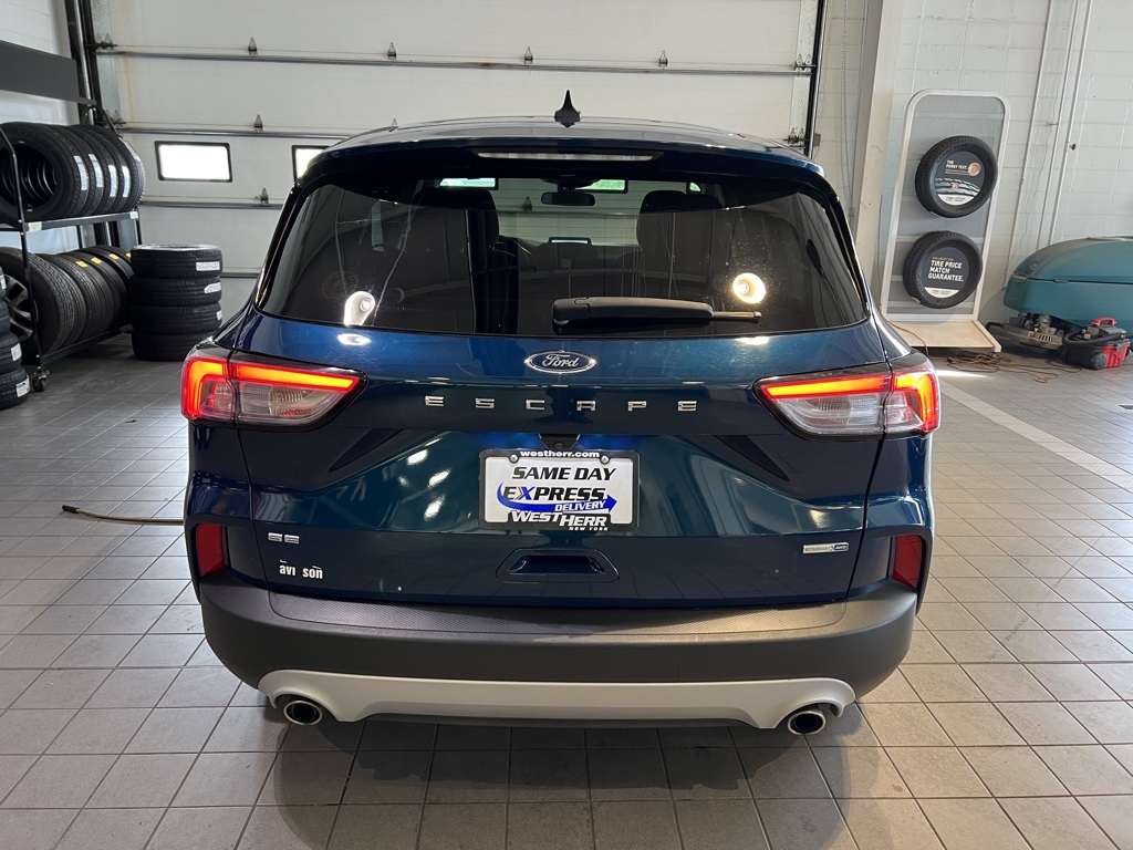2020 Ford Escape SE photo 7