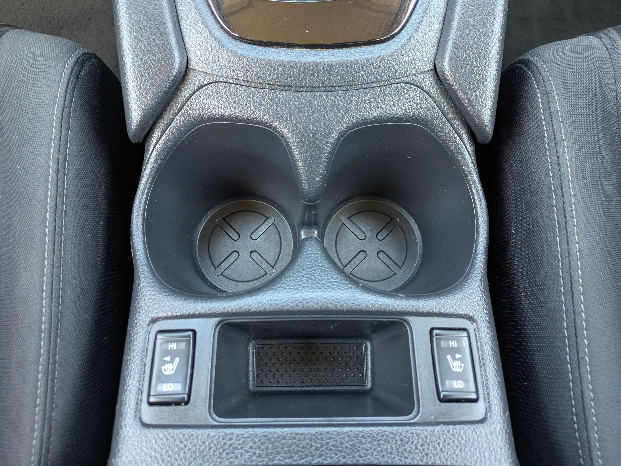 2020 Nissan Rogue SV photo 19