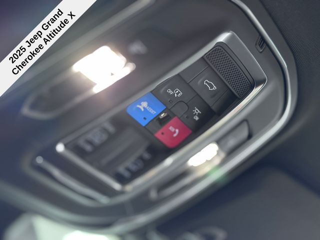 2025 Jeep Grand Cherokee Altitude X photo 28