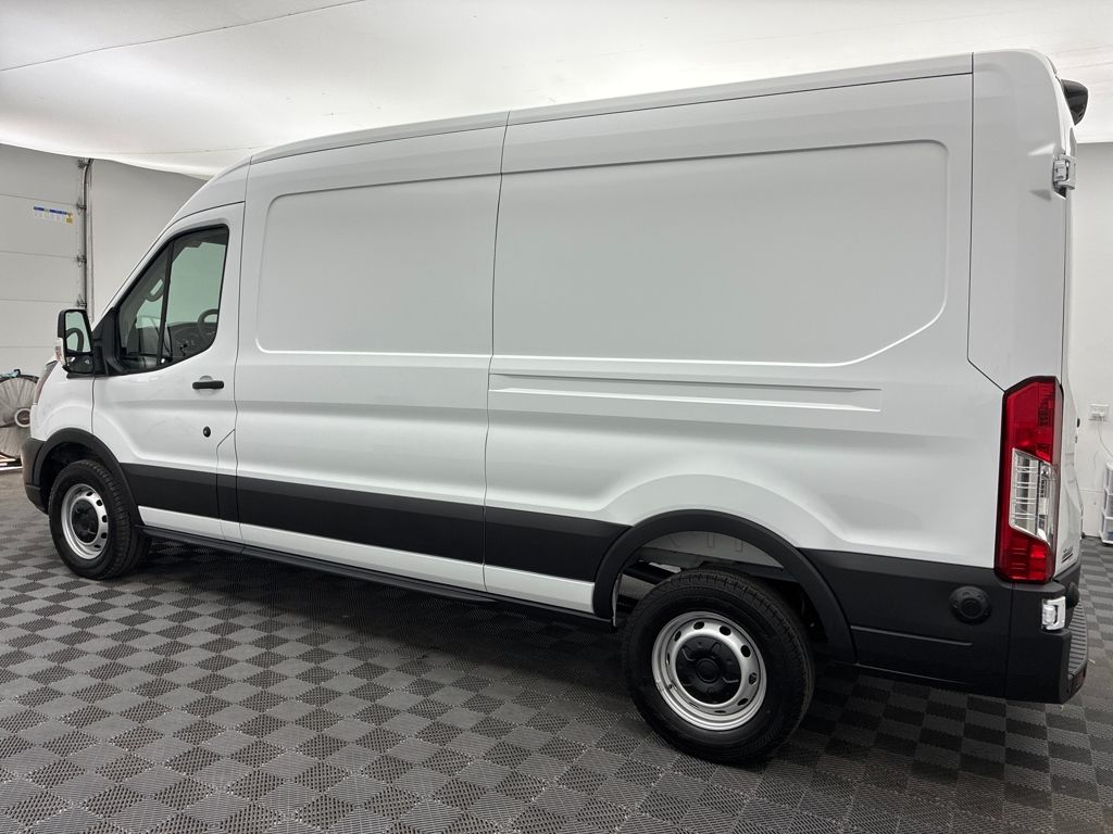 2025 Ford Transit Cargo Van photo 3