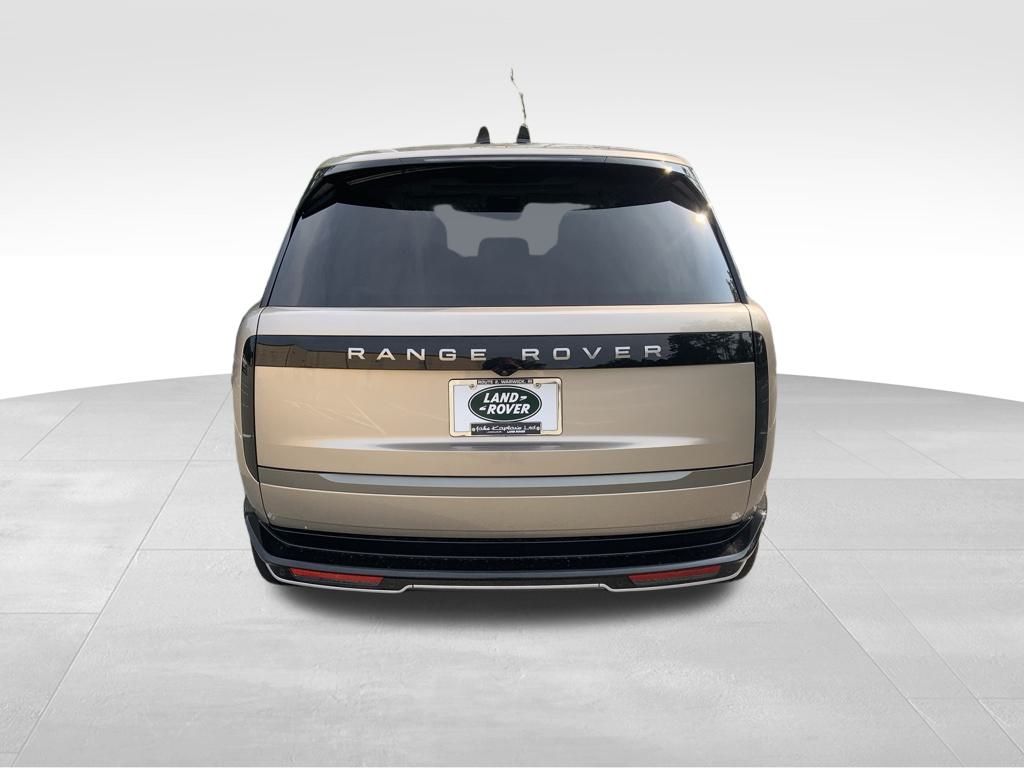 2025 Land Rover Range Rover SE photo 7