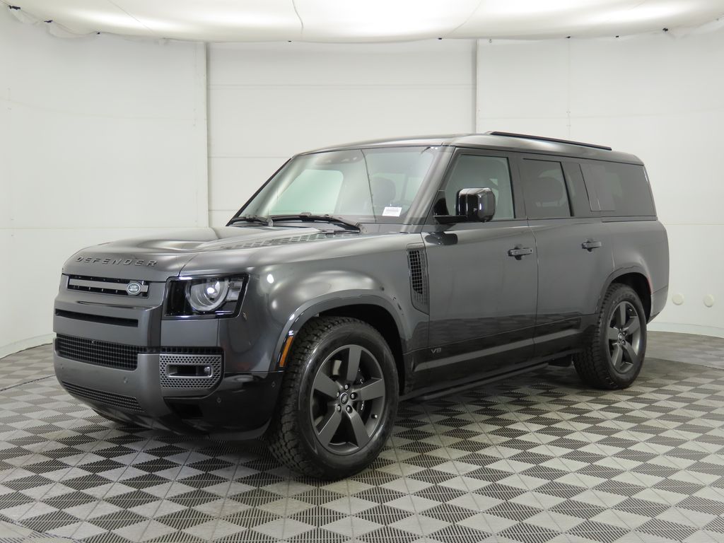 2025 Land Rover Defender V8's photo
