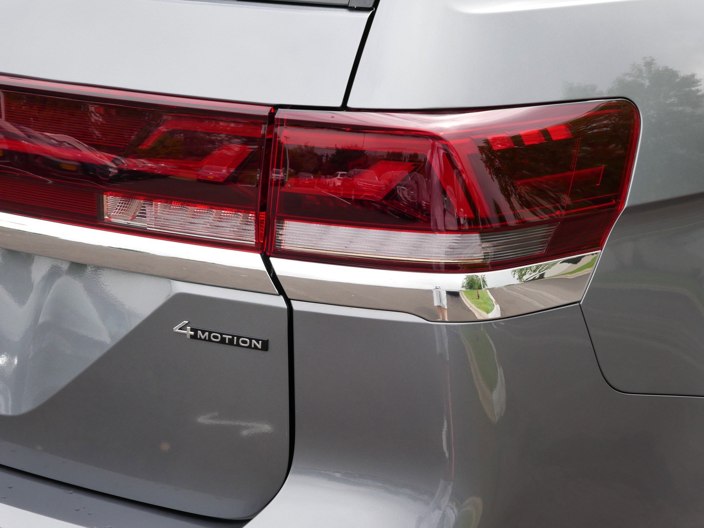 2025 Volkswagen Atlas SEL Premium R-Line photo 17