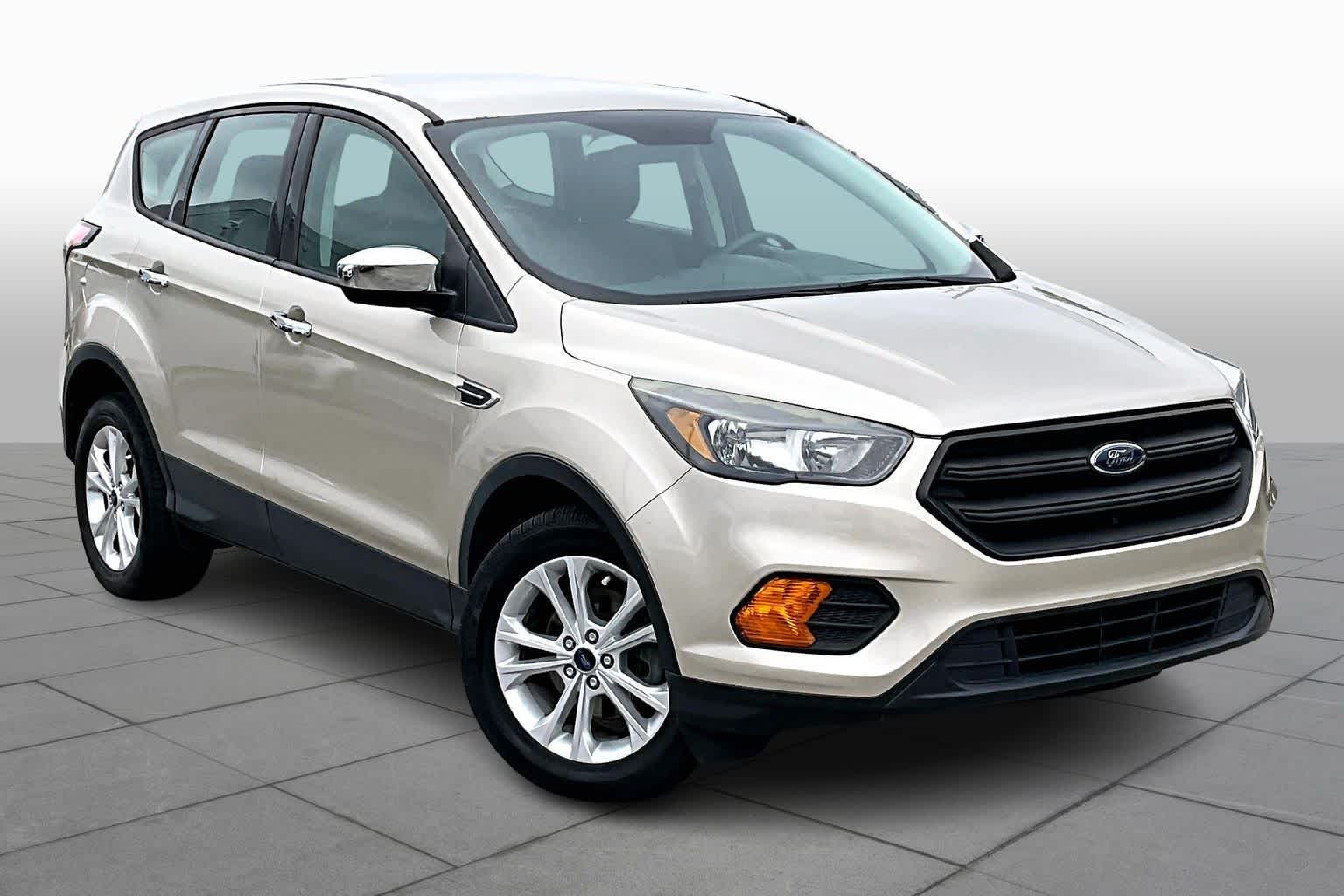 2018 Ford Escape S photo 2